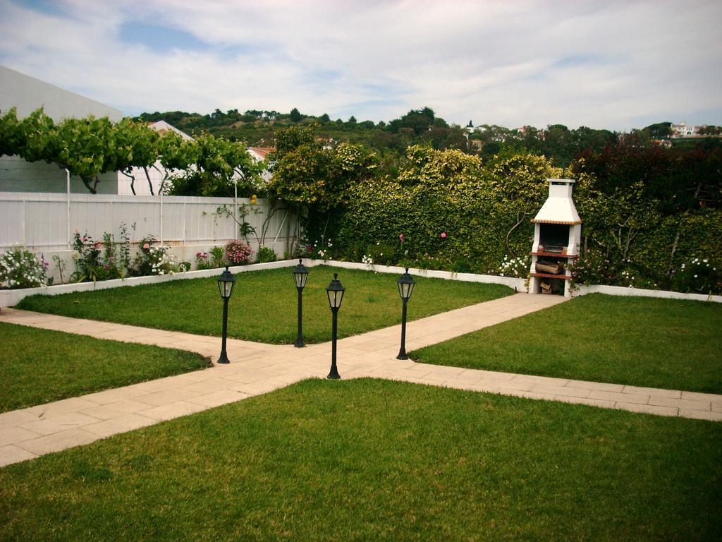 Guest House Toca Dos Grilos Estoril Exterior photo
